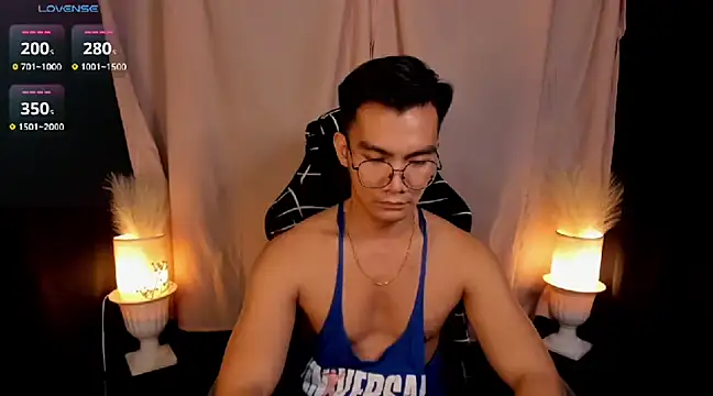 000batman000 online show from February 7, 4:14 pm