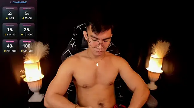 000batman000 online show from March 15, 12:56 pm