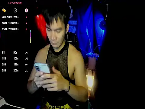 000batman000 online show from February 24, 6:55 am