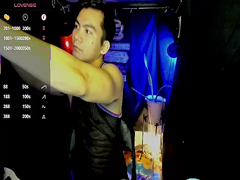 000batman000 online show from February 27, 1:11 pm