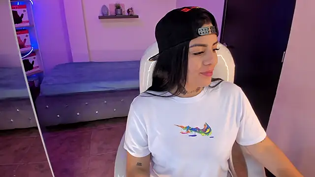 Catalinaa martinez online show from December 22, 11:52 pm