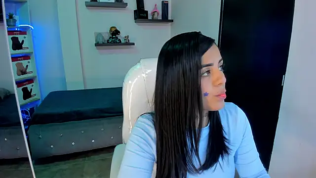 Catalinaa martinez online show from February 14, 8:37 pm