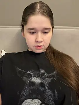 HornyGirlH online show from February 20, 2:30 am