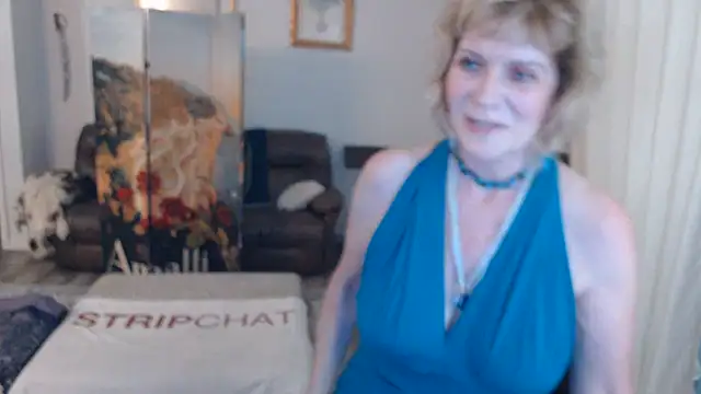 SindeeDix online show from July 11, 5:04 pm