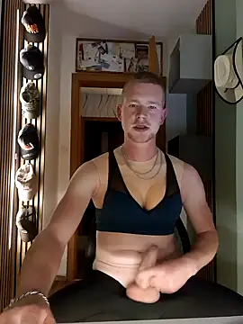 Snapshot of Playbunniboy chatting on September 18, 6:10 pm Playbunniboy online show from September 18, 6:10 pm