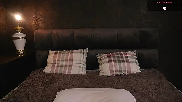 LinoAdaro online show from September 14, 4:22 am