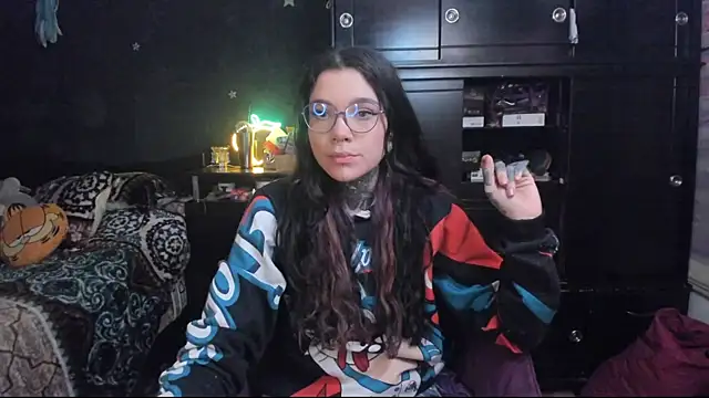 Lilmarieee online show from February 5, 11:06 pm