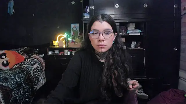 Lilmarieee online show from February 17, 10:58 pm