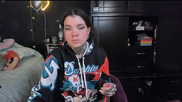 Lilmarieee online show from September 17, 8:54 pm