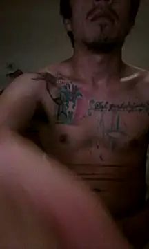 Snapshot of landy20cm chatting on February 15, 5:51 am landy20cm online show from February 15, 5:51 am