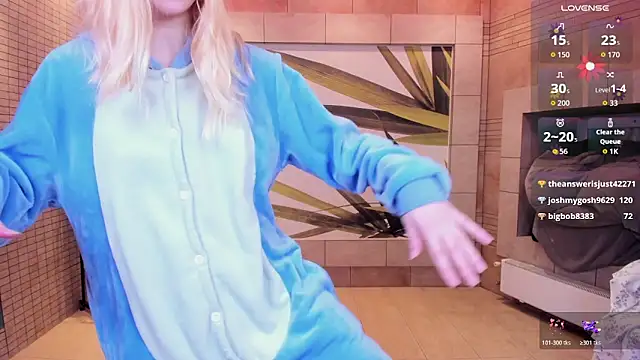 fleximona online show from April 18, 7:07 pm