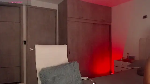 Brown skin11 online show from March 4, 9:32 pm