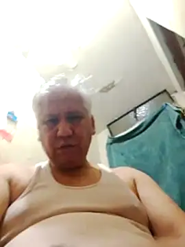 Momlover2022 online show from April 9, 6:46 pm