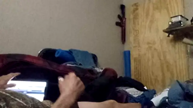 sausylolly online show from December 4, 7:28 am