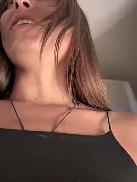 Snapshot of YOUR-KARINA chatting on December 9, 10:00 am YOUR-KARINA online show from December 9, 10:00 am