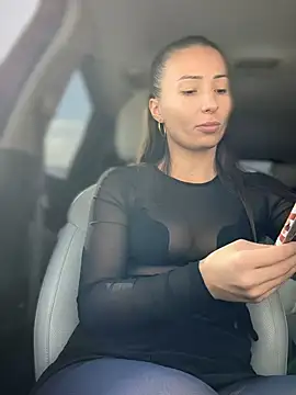 Snapshot of YOUR-KARINA chatting on February 4, 7:51 am YOUR-KARINA online show from February 4, 7:51 am