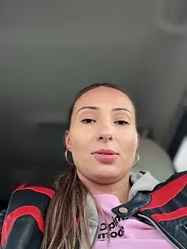 Snapshot of YOUR-KARINA chatting on March 16, 7:48 am YOUR-KARINA online show from March 16, 7:48 am