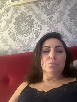 Snapshot of Emma_roqueen chatting on June 16, 10:23 pm Emma roqueen online show from June 16, 10:23 pm