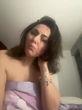Snapshot of Emma_roqueen chatting on July 12, 10:56 pm Emma roqueen online show from July 12, 10:56 pm