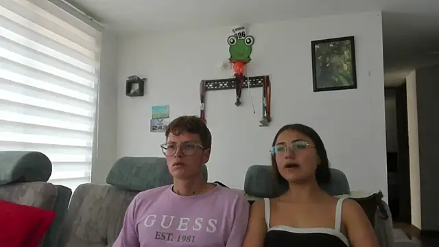 Snapshot of A_sexy_couple__ chatting on September 22, 5:59 pm A sexy couple online show from September 22, 5:59 pm