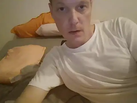 iluvhottenns online show from June 26, 7:02 am