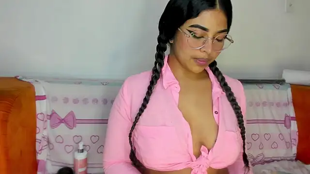 moana taylor online show from January 30, 6:43 pm