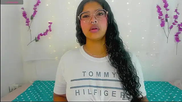 moana taylor online show from September 11, 9:53 am