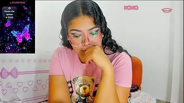 moana taylor online show from March 11, 2:56 pm