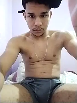 Snapshot of KassKiss chatting on April 8, 3:39 am KassKiss online show from April 8, 3:39 am