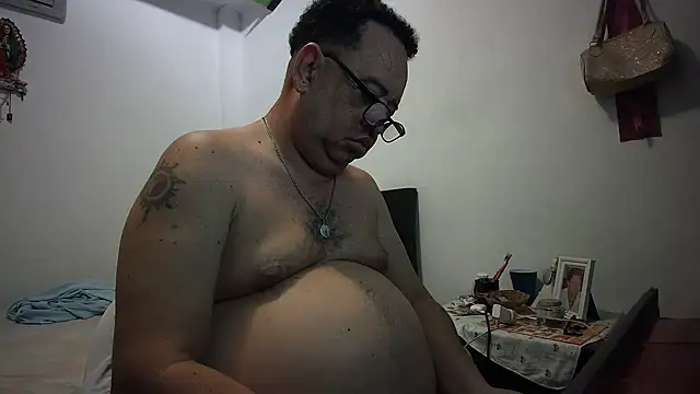 djtomxxx2777 online show from October 11, 1:27 am