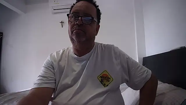 djtomxxx2777 online show from October 16, 3:57 pm