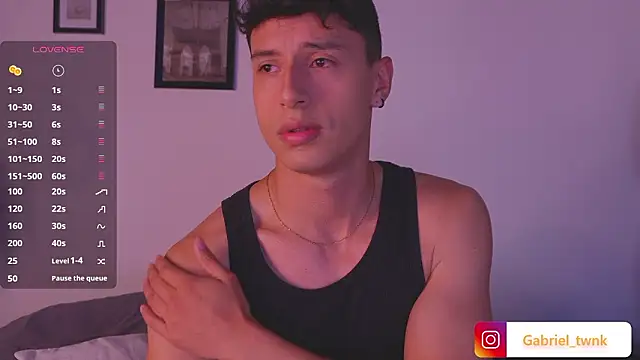 I Gabriel online show from February 13, 5:03 am