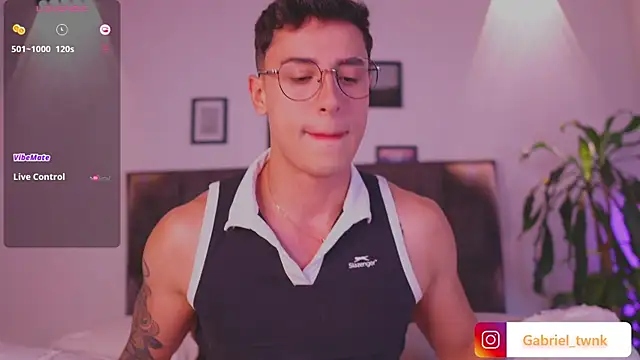 Snapshot of I_Gabriel chatting on August 3, 3:38 am I Gabriel online show from August 3, 3:38 am