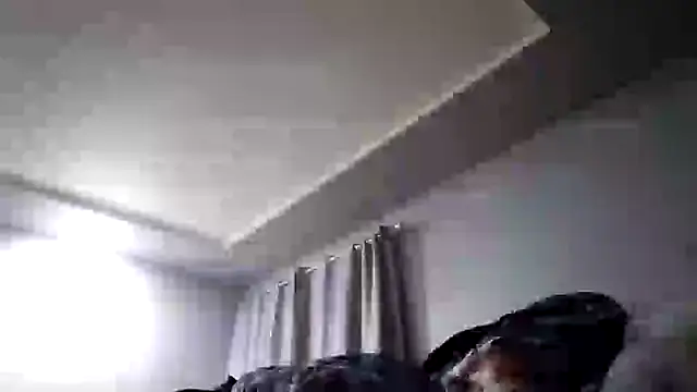 Snapshot of khloebanques chatting on January 31, 3:20 am khloebanques online show from January 31, 3:20 am