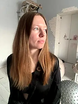 Snapshot of ConnieDaw chatting on December 18, 5:02 am ConnieDaw online show from December 18, 5:02 am