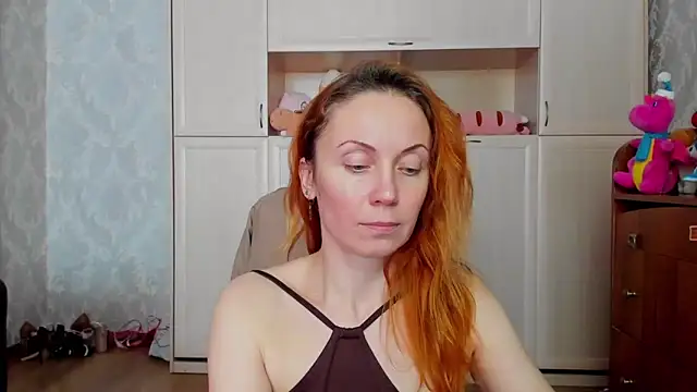 Snapshot of BrightBurst chatting on March 19, 11:39 am BrightBurst online show from March 19, 11:39 am