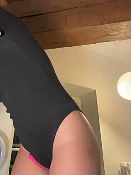 Snapshot of Lauyako chatting on March 15, 9:27 pm Lauyako online show from March 15, 9:27 pm