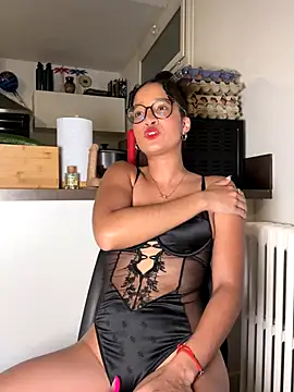 Snapshot of Lauyako chatting on September 14, 7:46 pm Lauyako online show from September 14, 7:46 pm