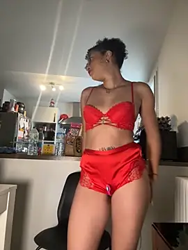 Snapshot of Lauyako chatting on November 18, 8:52 am Lauyako online show from November 18, 8:52 am