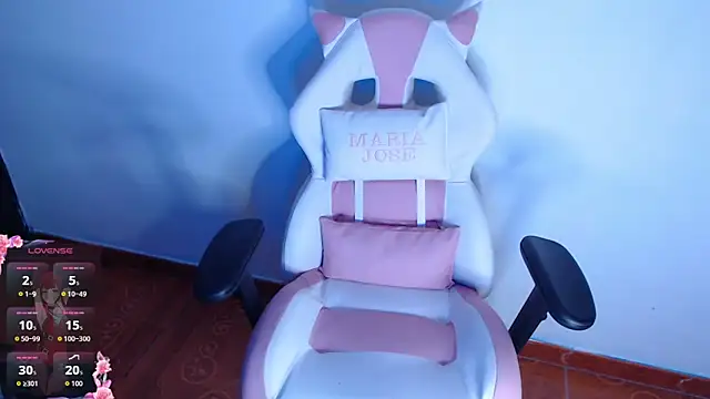 kim perri online show from December 18, 7:14 am