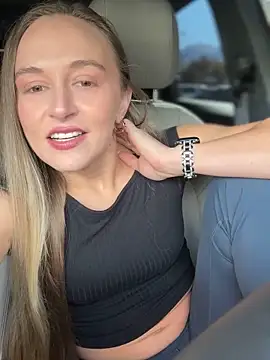 Snapshot of lunagirl13 chatting on October 14, 5:03 pm lunagirl13 online show from October 14, 5:03 pm