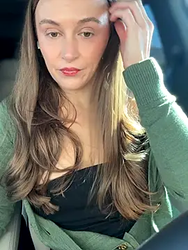 Snapshot of lunagirl13 chatting on November 13, 6:18 pm lunagirl13 online show from November 13, 6:18 pm