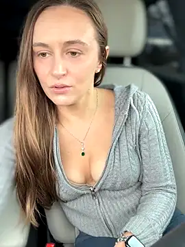 Snapshot of lunagirl13 chatting on November 14, 7:23 pm lunagirl13 online show from November 14, 7:23 pm