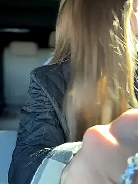 Snapshot of lunagirl13 chatting on November 25, 6:19 pm lunagirl13 online show from November 25, 6:19 pm