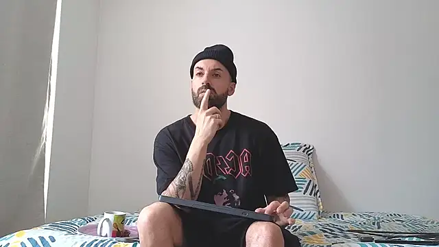 MattxFeet online show from March 31, 3:12 pm