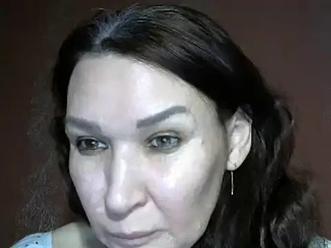 Snapshot of PrettyAndWild chatting on February 2, 4:43 pm PrettyAndWild online show from February 2, 4:43 pm