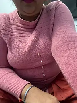 Snapshot of Preet_Kaur_69 chatting on January 2, 7:18 pm Preet Kaur 69 online show from January 2, 7:18 pm