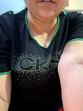 Snapshot of Preet_Kaur_69 chatting on October 23, 12:04 pm Preet Kaur 69 online show from October 23, 12:04 pm