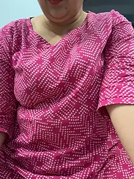 Snapshot of Preet_Kaur_69 chatting on November 2, 9:55 am Preet Kaur 69 online show from November 2, 9:55 am