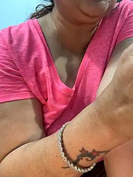 Snapshot of Preet_Kaur_69 chatting on November 4, 3:05 am Preet Kaur 69 online show from November 4, 3:05 am